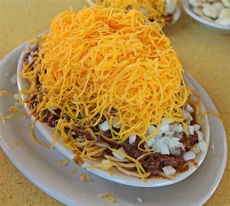  Cincinnati Chili: Een pittig en romig avontuur met ongeëvenaarde smaken!