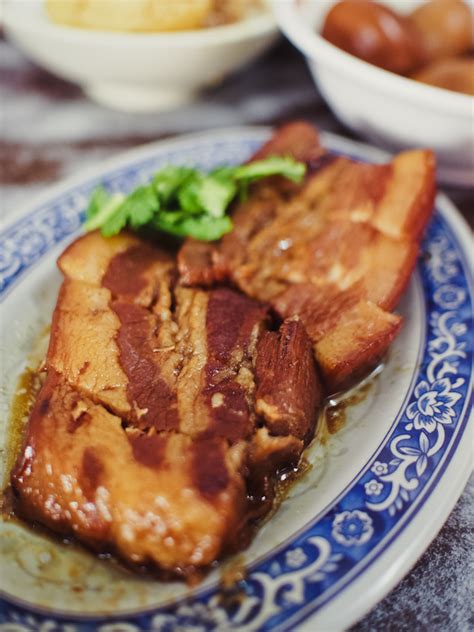  Jinan Braised Pork Ribs; een sappige fiesta van umami en een zoet-zure dans op je tong!