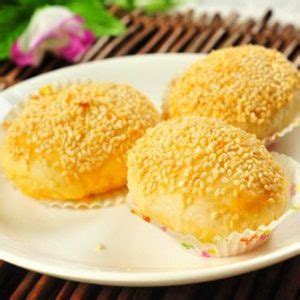  Huangqiao Sesame Cakes: Een Zoete Overvloed van Gefrituurd Genoegen en Kleverige Textuur!